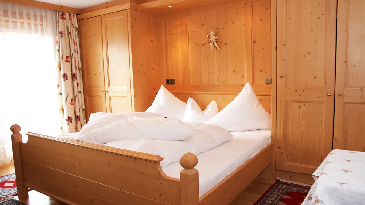 Haus Edelweiss Apartments Alpbach Bedroom