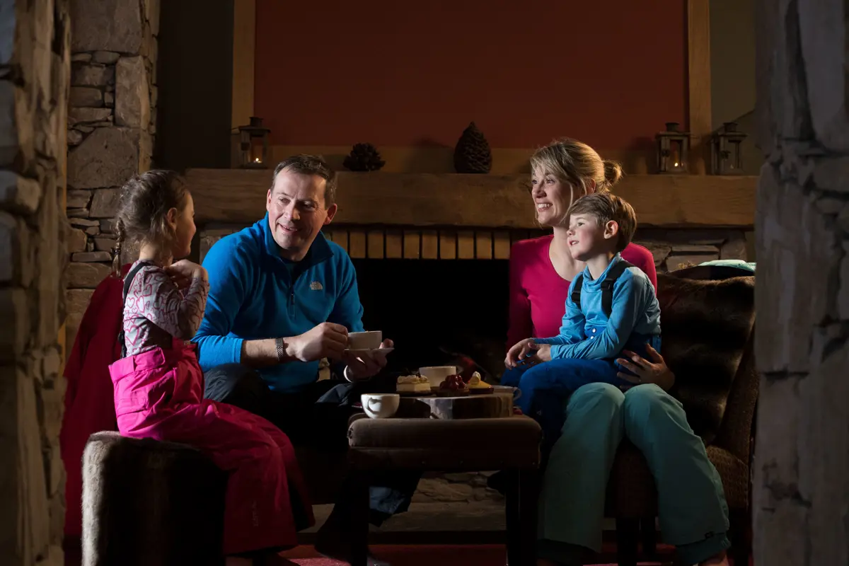 Guide Lapland Family By Fire