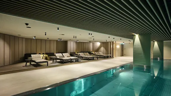 Hotel Ullrhaus St Anton Swimming Pool 2