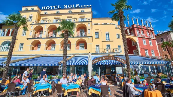 Hotel Sole Relax Panorama, Riva Del Garda, Restaurant and Gelateria Terrace