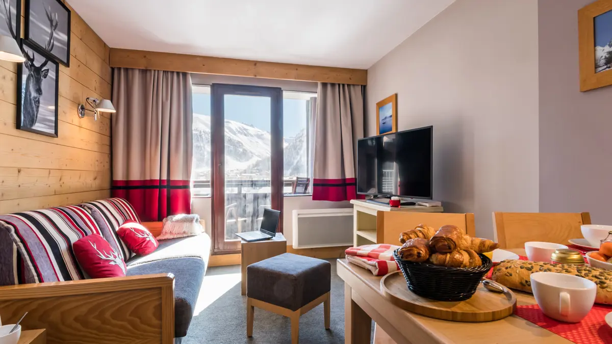 Les Balcons De Bellevarde Val D'isere One Bedroom Apartment Interior 3
