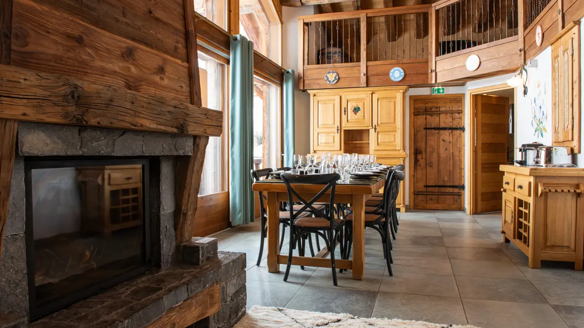 Chalet La Rocheure Valdisere Dining Area