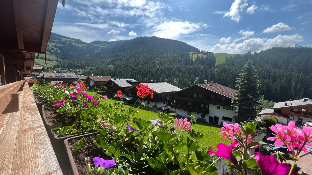 Hotel Alphof Alpbach Terrace View