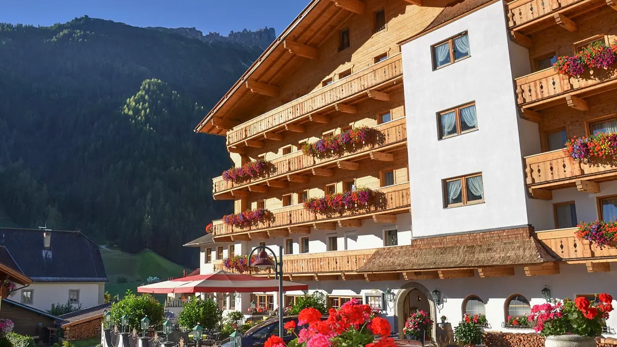 Hotel Sonnhof, Neustift Exterior