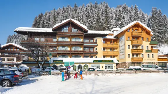 Hotel Bischofsmutze Filzmoos Exterior Winter