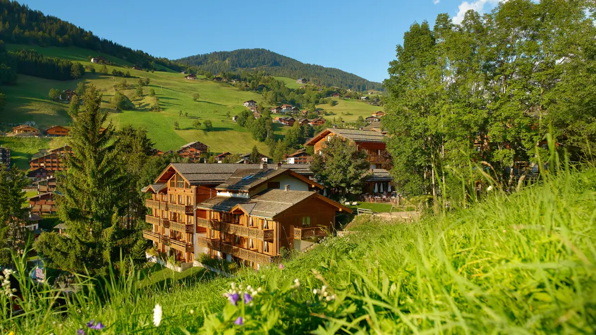 Hotel Beauregard La Clusaz Exterior Summer View