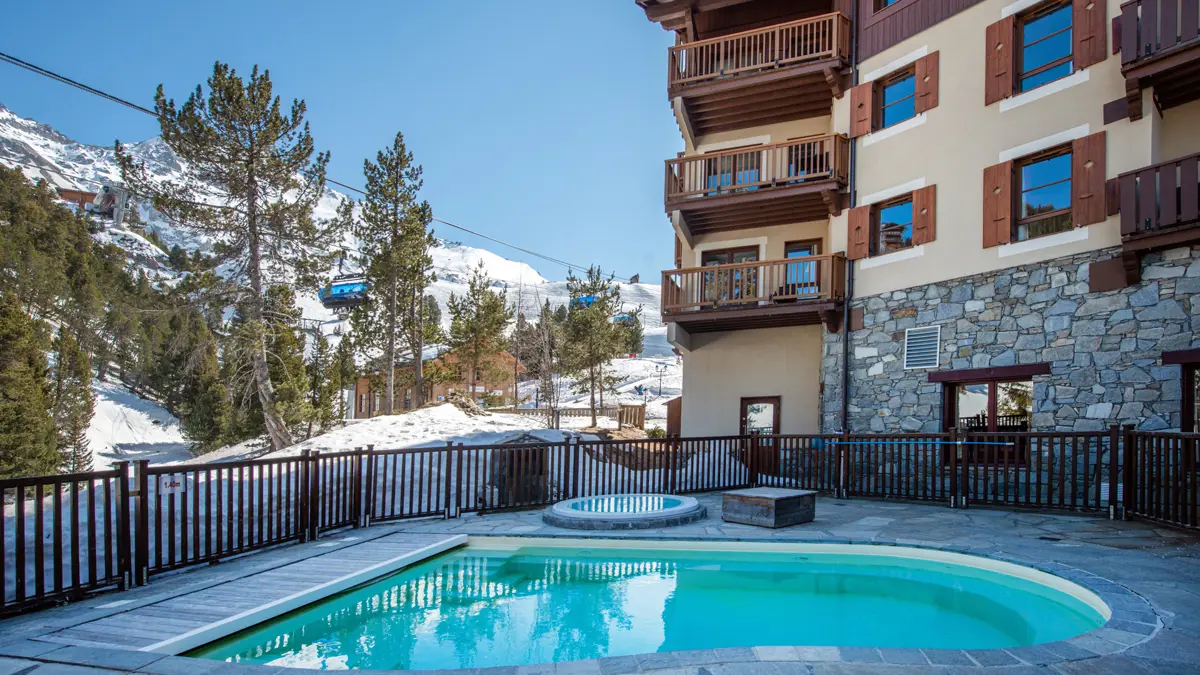 Arc 1950 Le Village Apartments Les Arcs Outdoor Pool