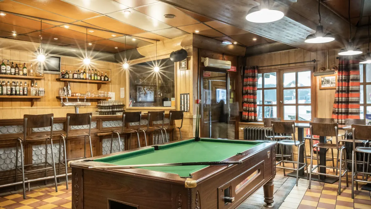 Apartments Des Balcons Belle Plagne La Plagne Bar And Restaurant Le Chalet 2