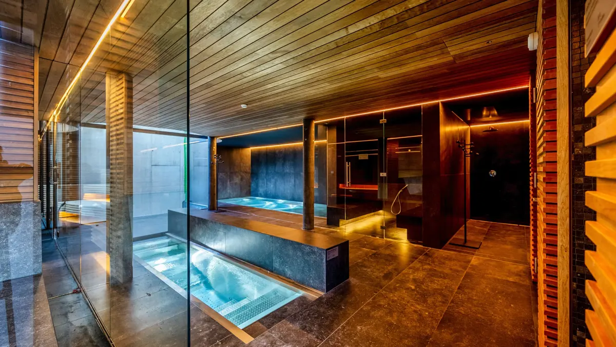 MAD Mount Hotel Nendaz Spa Area(2)