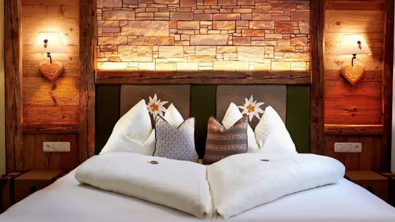 Romantik Austrian twin room