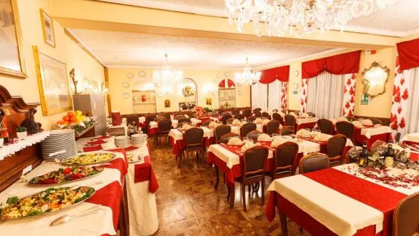 Inghams Italy Milky Way Sestriere Hotel Savoy Edelweiss Restaurant 2