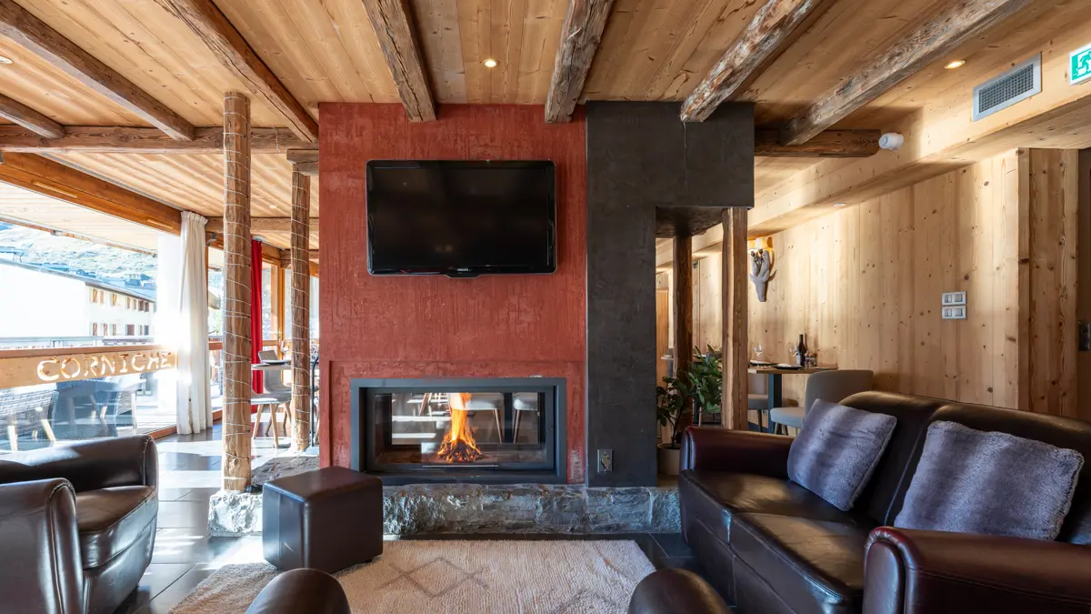Chalet Corniche Tignes Lounge With Fireplace