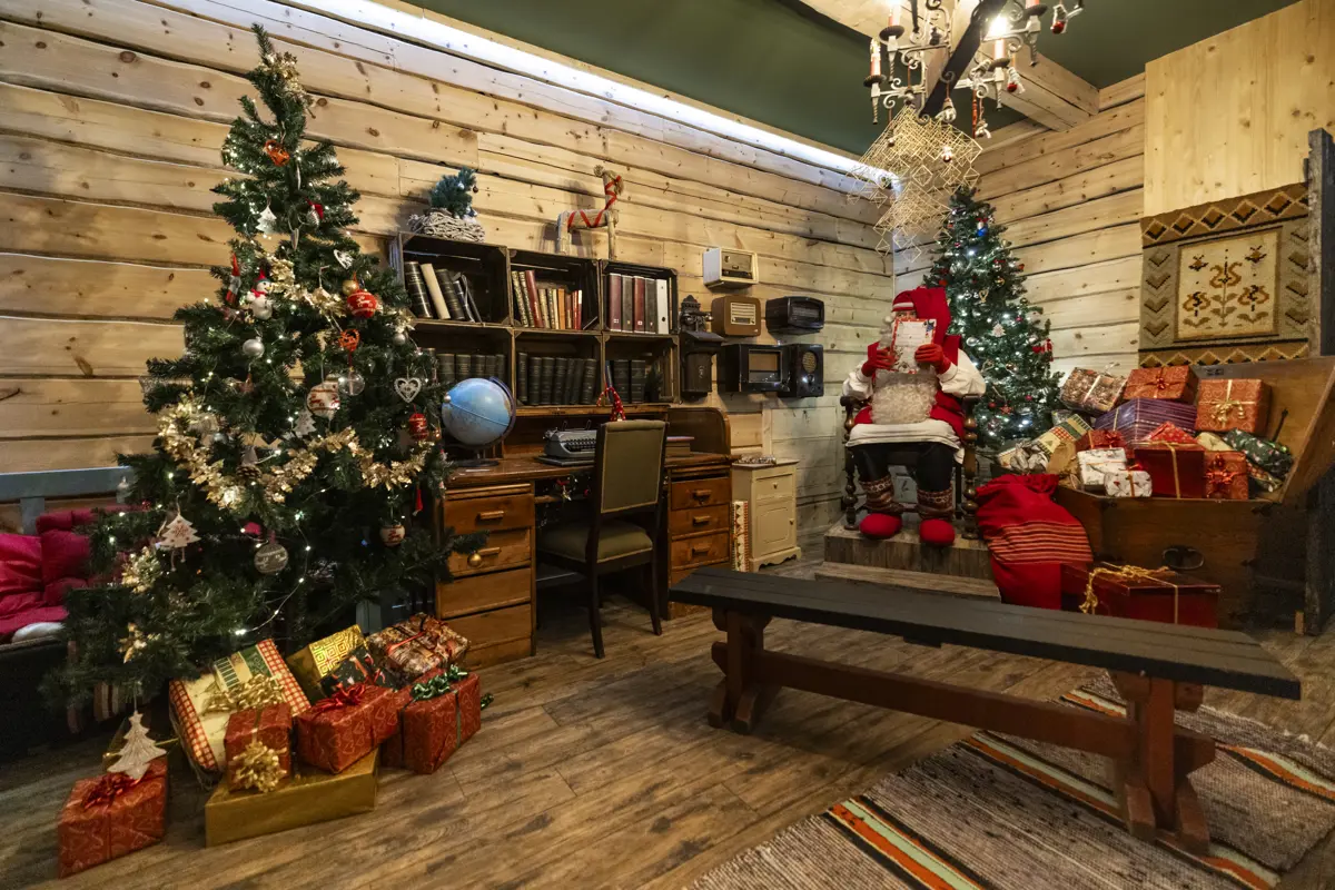 Guide Lapland Santa in his Grotto