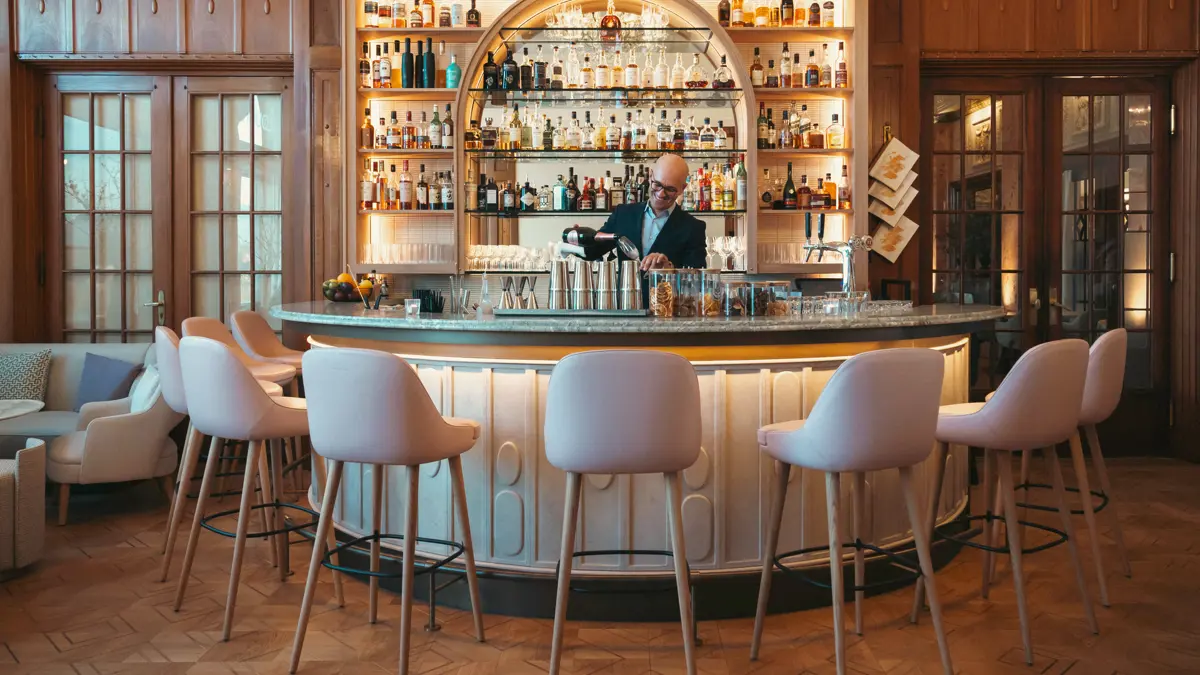 Hotel Montana Lucerne Louis Bar