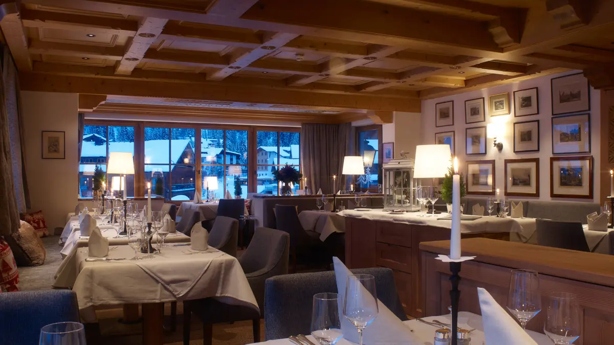 Hotel Haldenhof Lech Dining Room 2