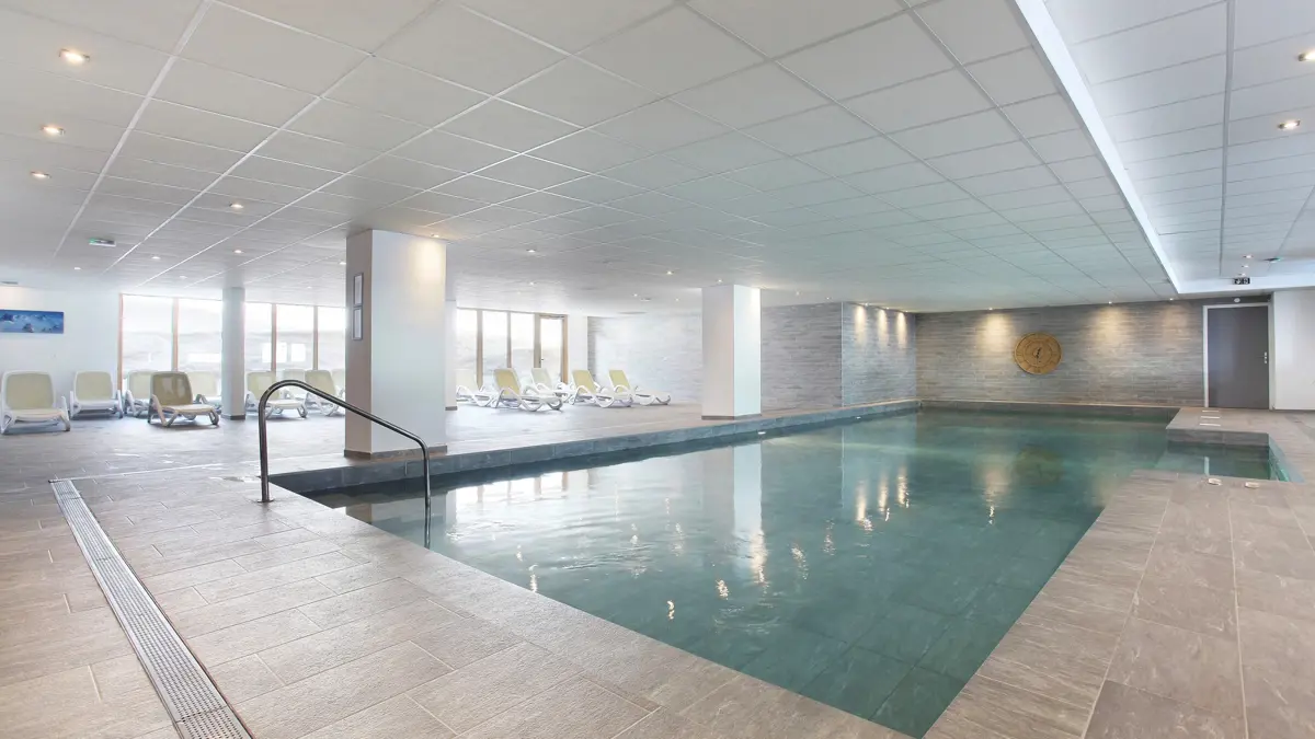 Front De Neige Apartments La Plagne Pool