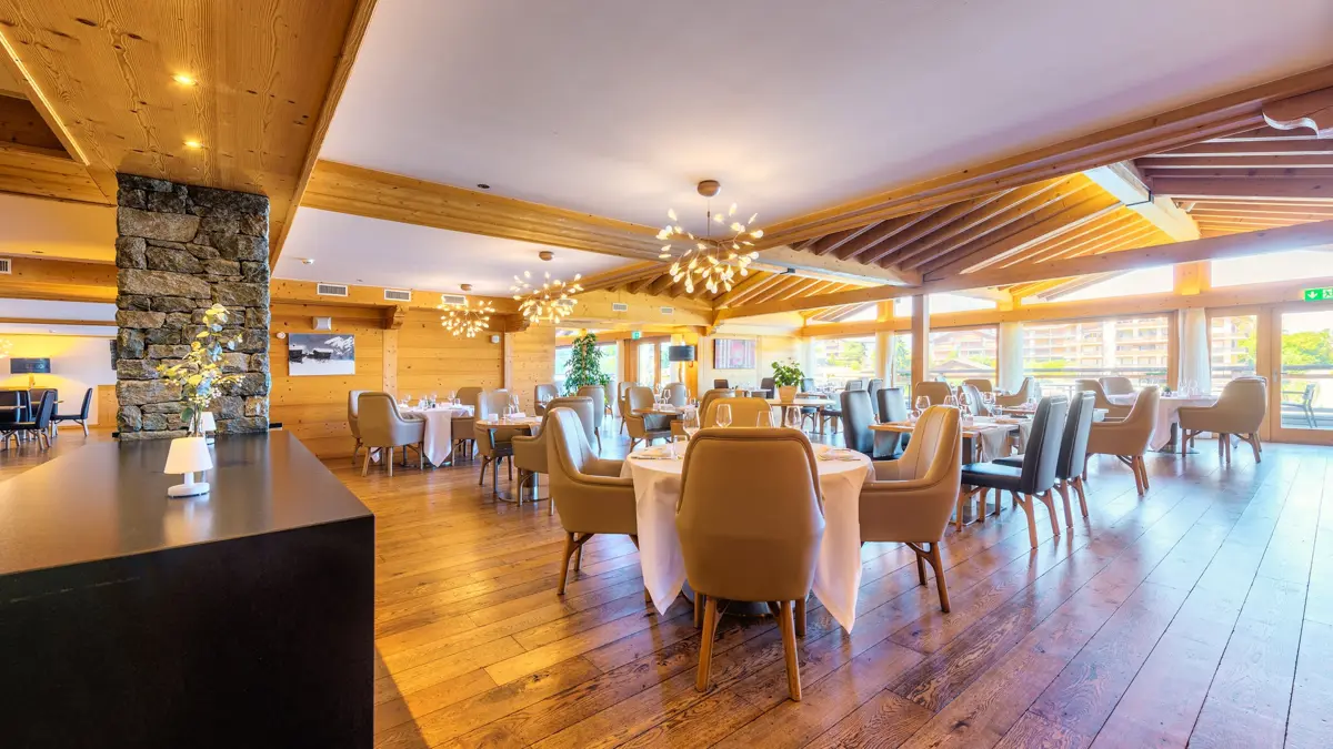 Hotel 4 Valleys Nendaz Dining Area