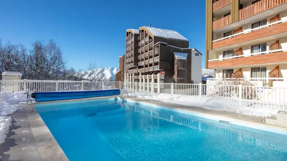 Les Bergers Apartments Alpe D'huez Outdoor Pool