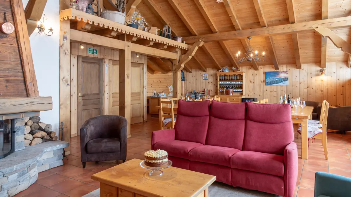 Chalet_Marie_Avoriaz_Living_Room_Dining_Area