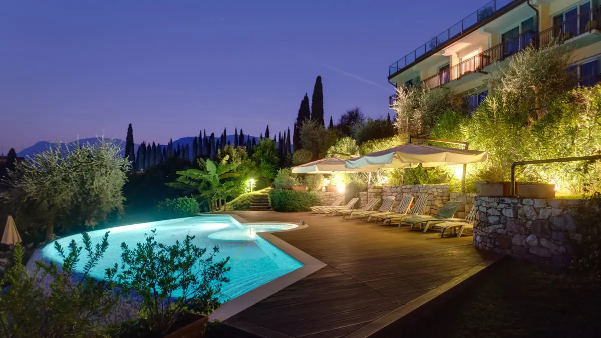 Hotel Maximillian, Malcesine, Pool at Night