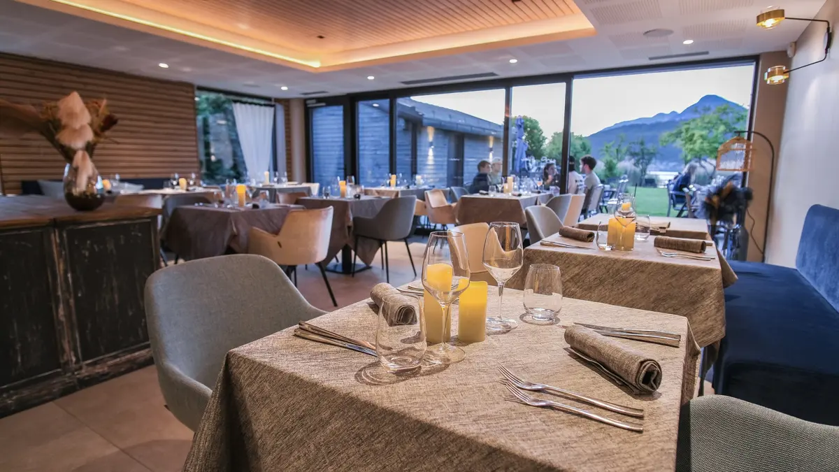 Villa Caroline Lake Annecy Dining Area