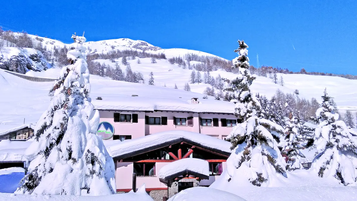 Inghams Italy Milky Way Sestriere Hotel Banchetta External