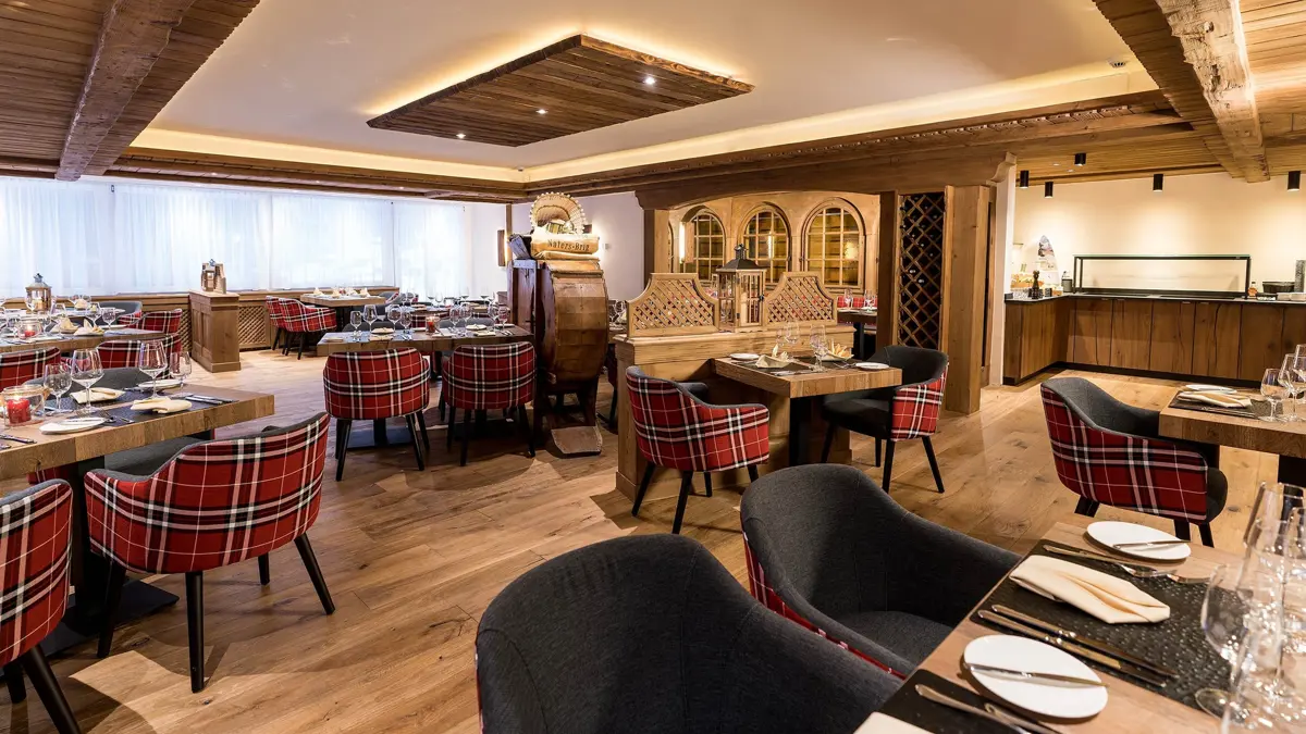 Hotel Butterfly Zermatt Restaurant Dining