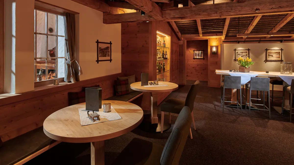 Hotel Alpenrose Wengen Restaurant Interior