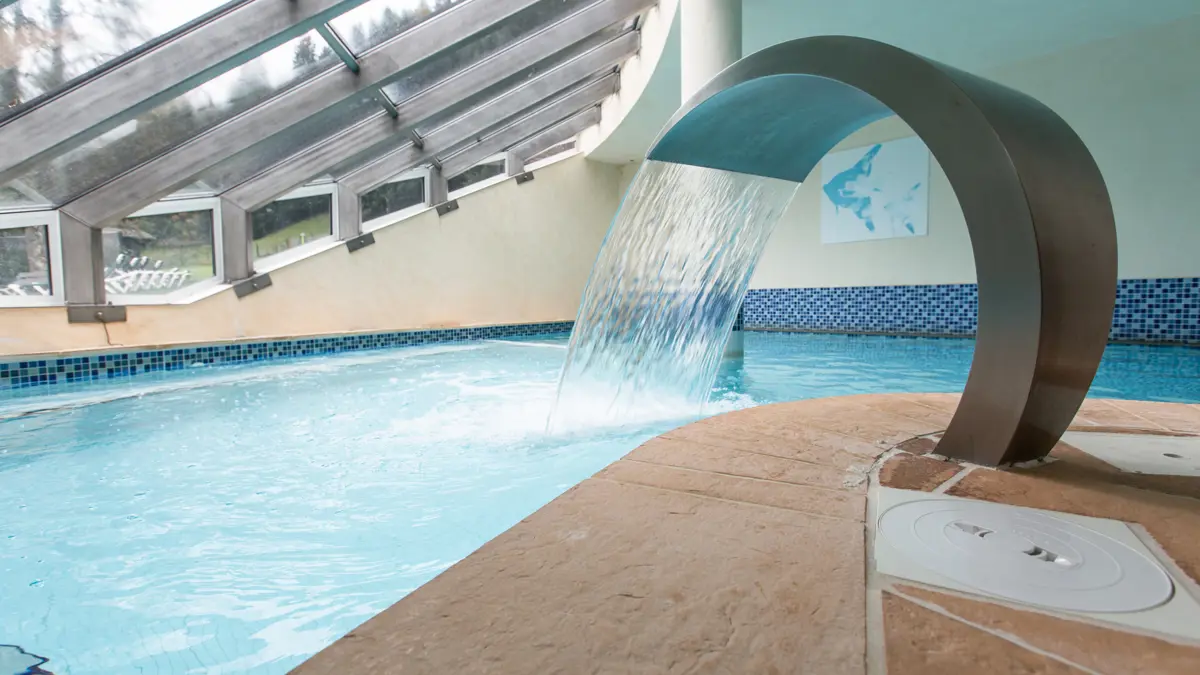 Hotel Le Cret Morzine Indoor Pool 2