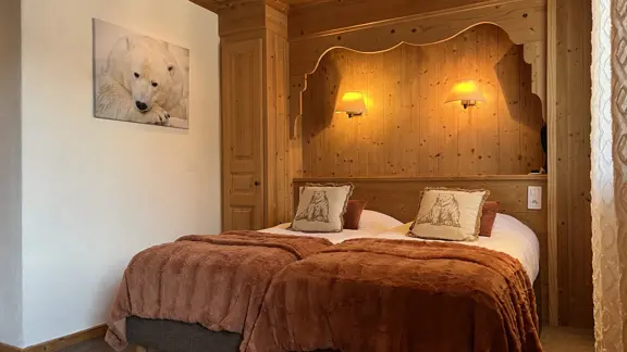 Morzinette village bedroom