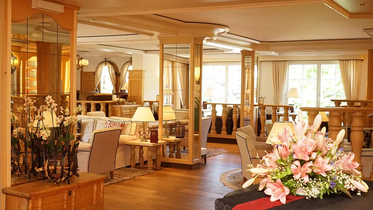 Hotel Romantik Schweizerhof Grindelwald Lobby