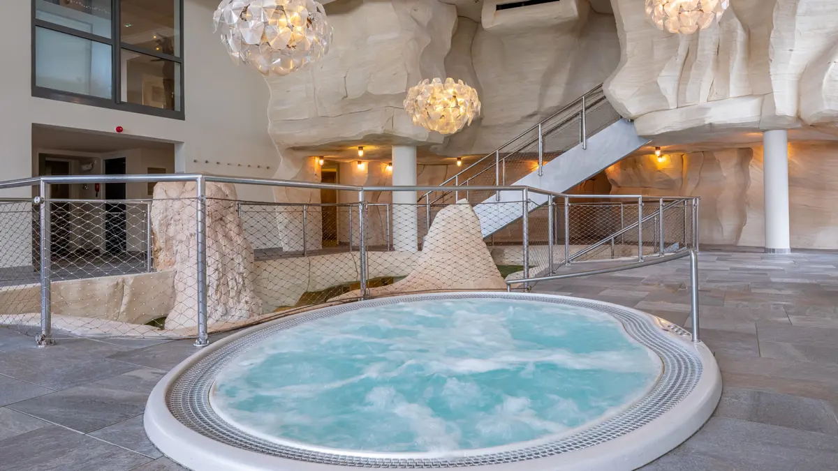 Arc 1950 Le Village Apartments Les Arcs Wellness Area Jacuzzi