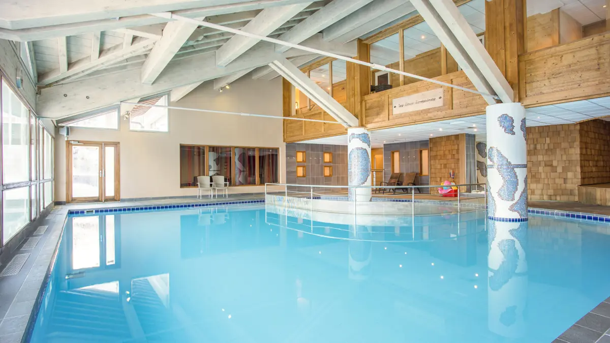 Hotel Des Deux Domaines La Plagne Swimming Pool 5
