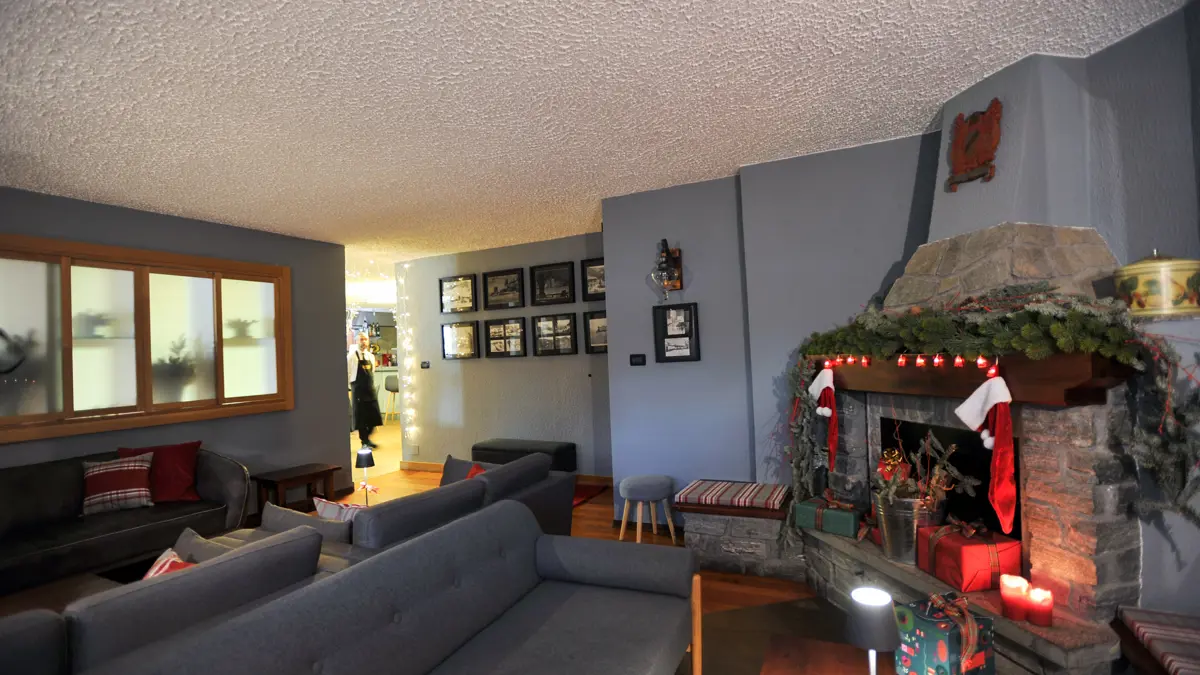 Inghams Italy Milky Way Sestriere Hotel Sud Ovest Lounge 2