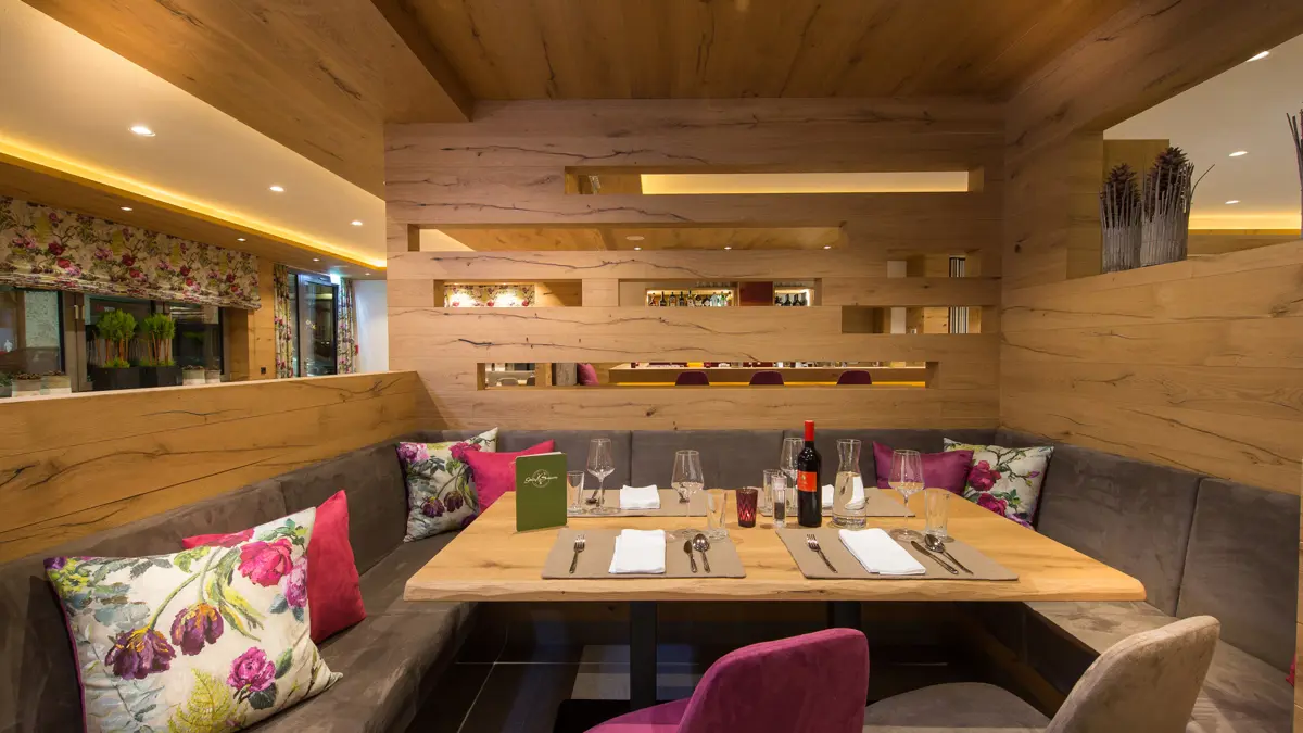 Hotel Gruner Baum Zell Am See Dining Room