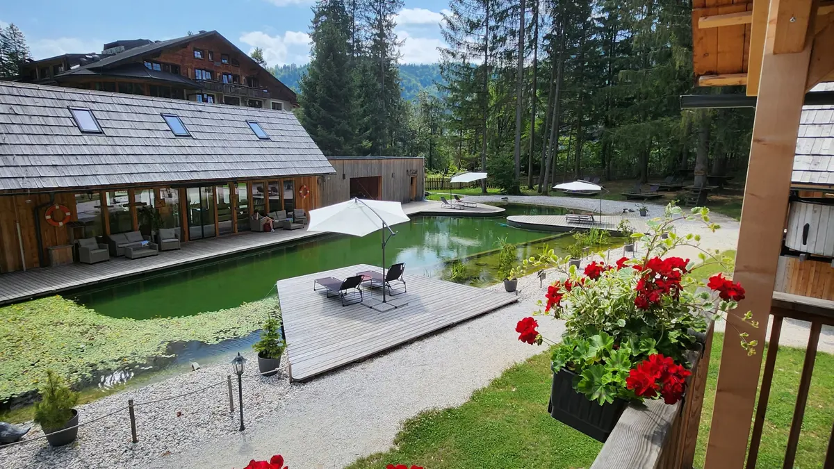 Ribno Alpine Resort Lake Bled Glamping Pod Area With Natural Pool (1)