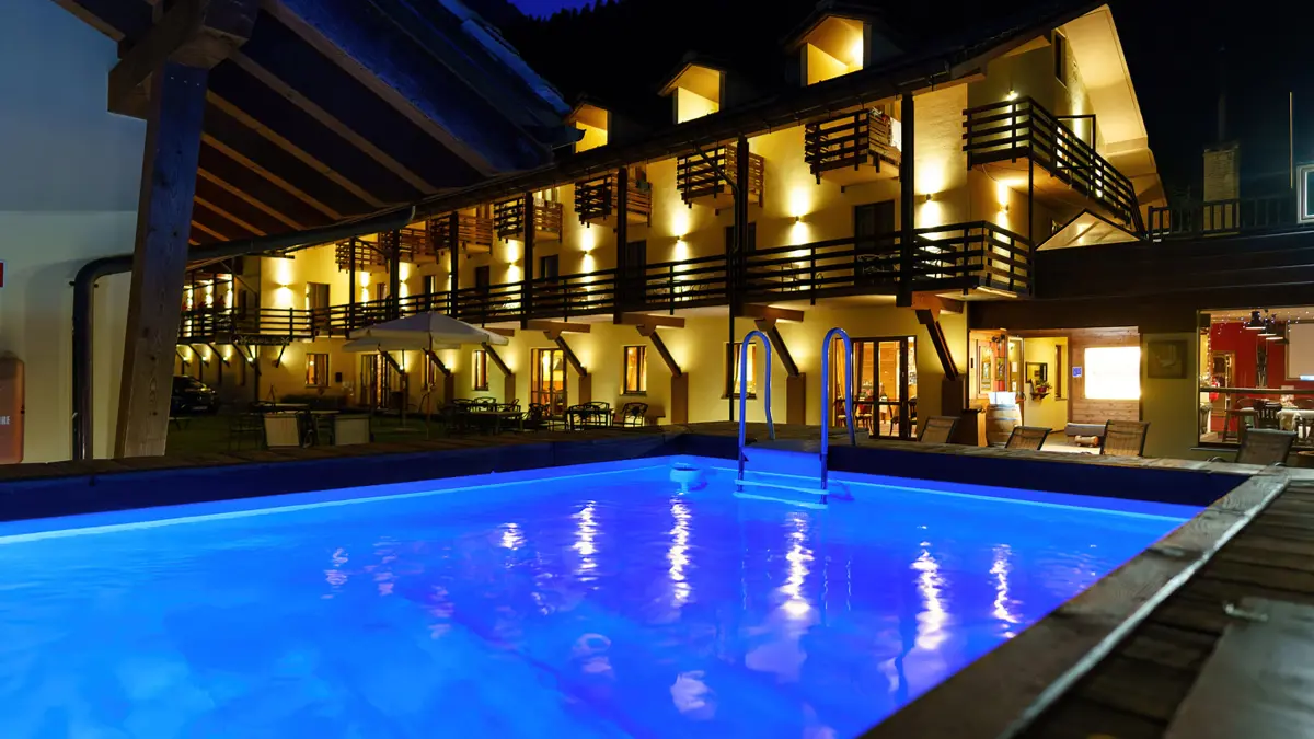 Inghams Italy Monterosa Gressoney Chalet Du Lys Outdoor Pool