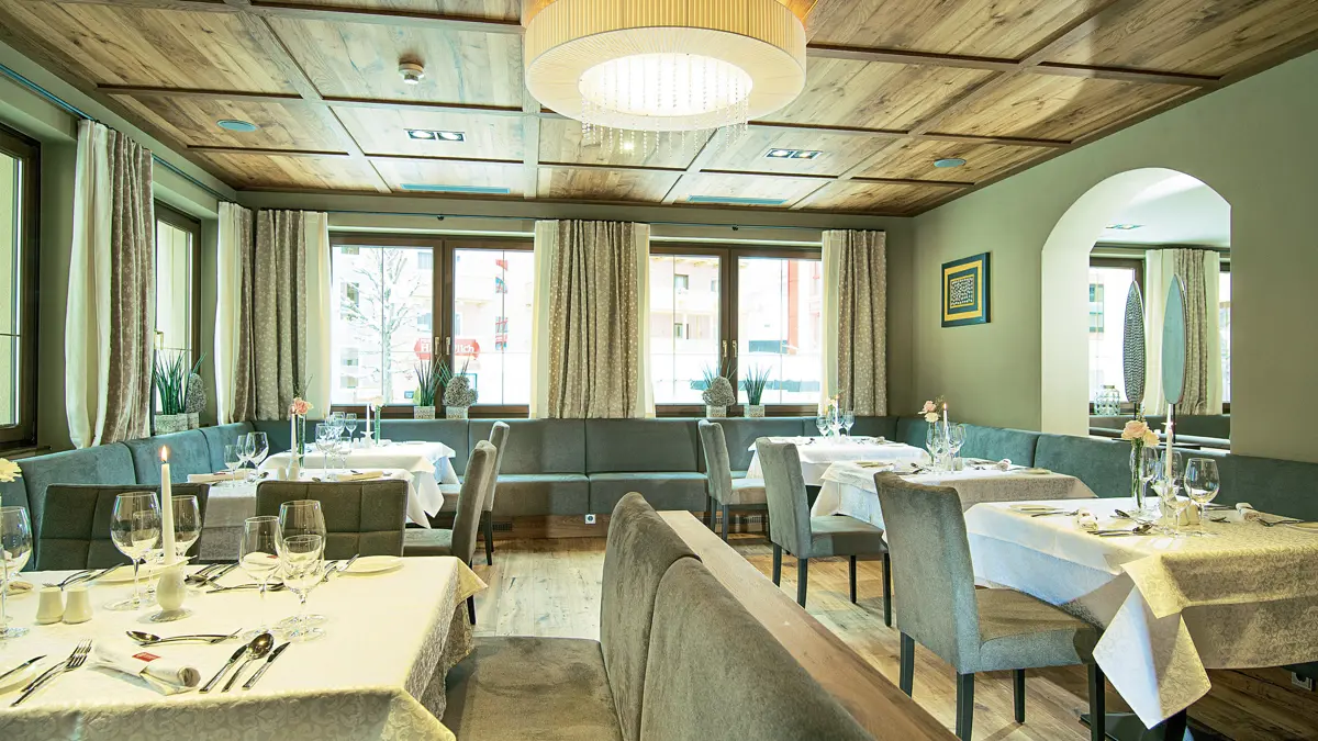 Valsaa Alpinresort Saalbach Dining Room