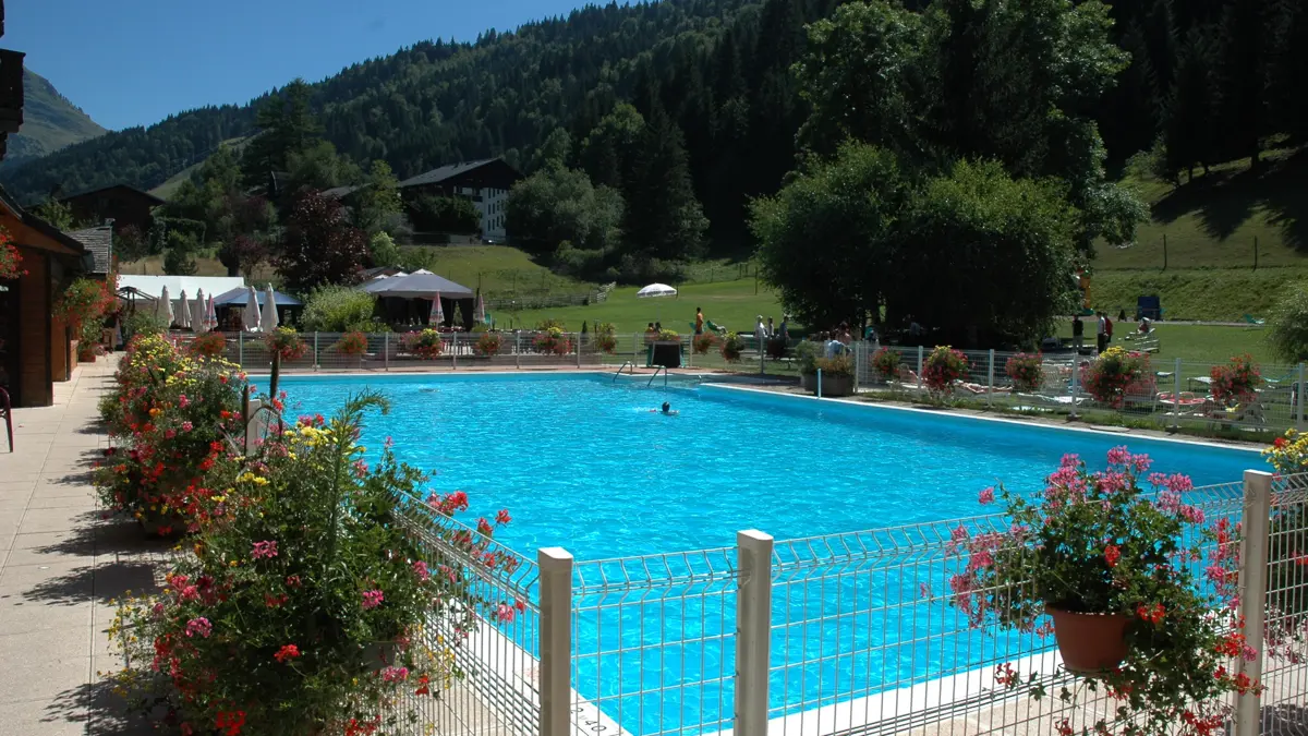 Hotel Le Cret Morzine Outdoor Pool
