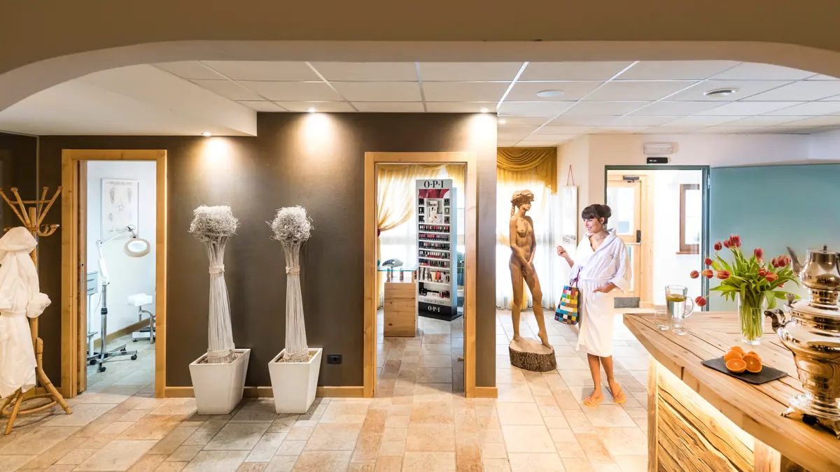 Inghams Italy Domolimtes Canazei Hotel La Perla Wellness