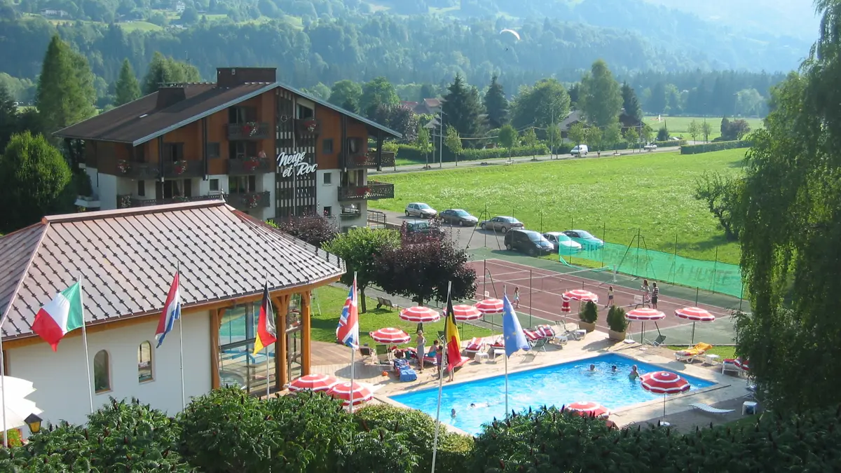 Hotel Neige Et Roc Samoens Hotel Exterior