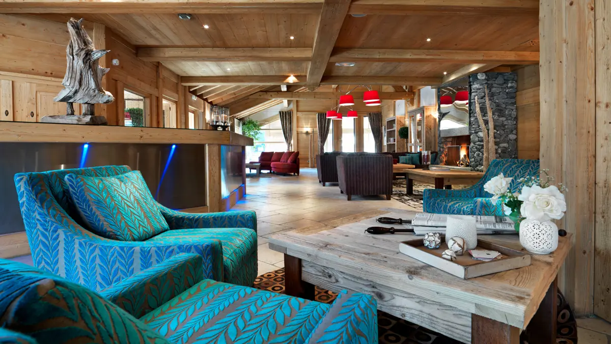 Residence La Reine Des Pres Samoens Reception Area