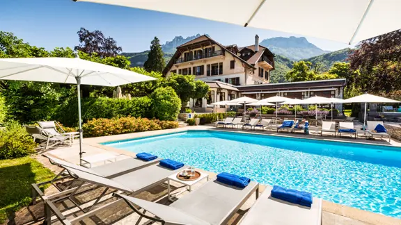 Hotel Le Cottage Lake Annecy Outdoor Swimming Pool