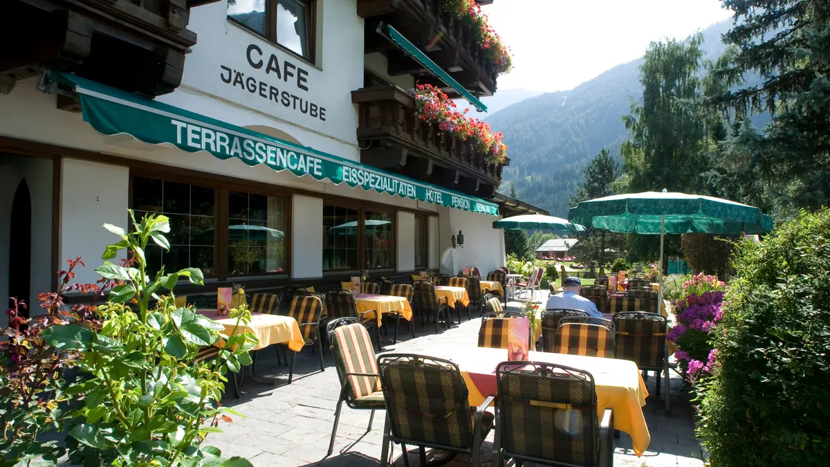 Alpenhotel Fernau Neustift Terrace Cafe