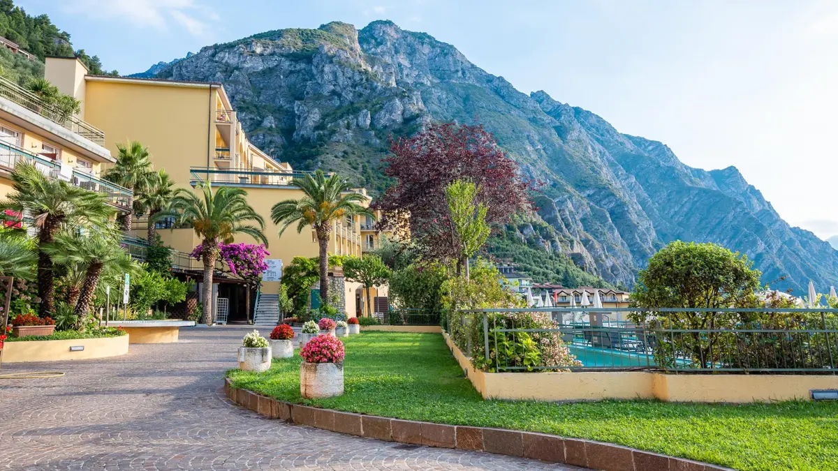 Hotel Cristina Mountain View