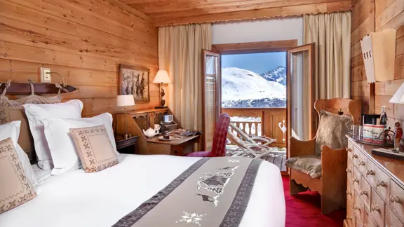 Comfort Balcony Bedroom