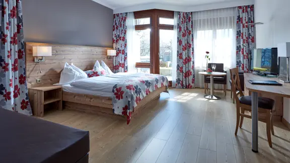 Terrace mountain view room