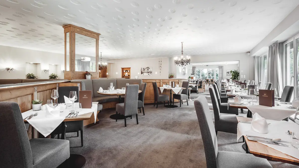 Post Hotel Seefeld Spa Restaurant3