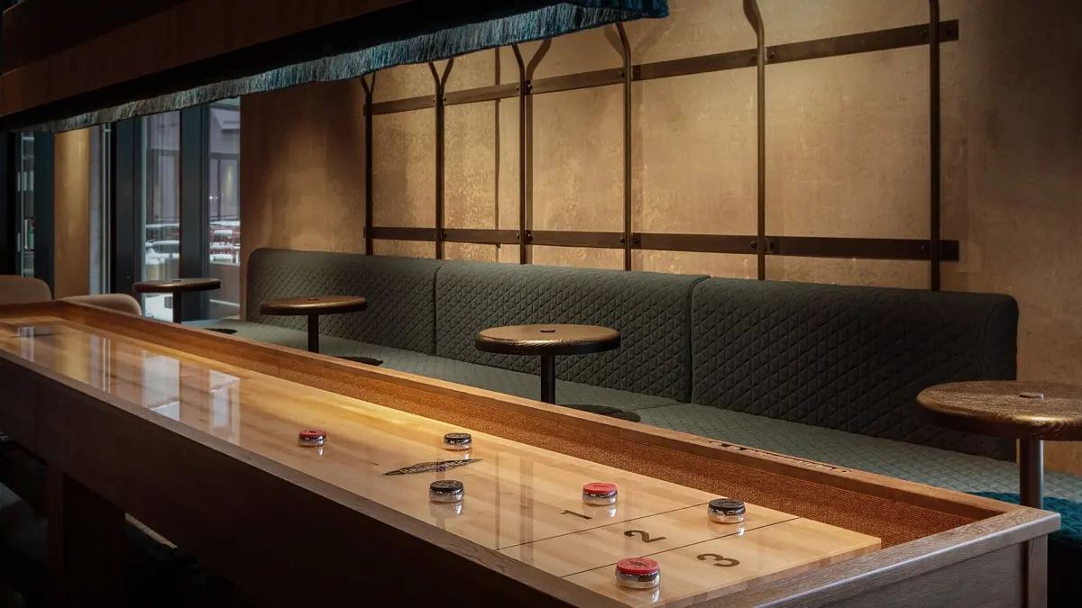 Hotel Scandic Voss Bar Haik Shuffleboard