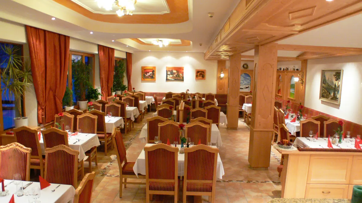 Hotel Dahoam Westendorf Dining Room